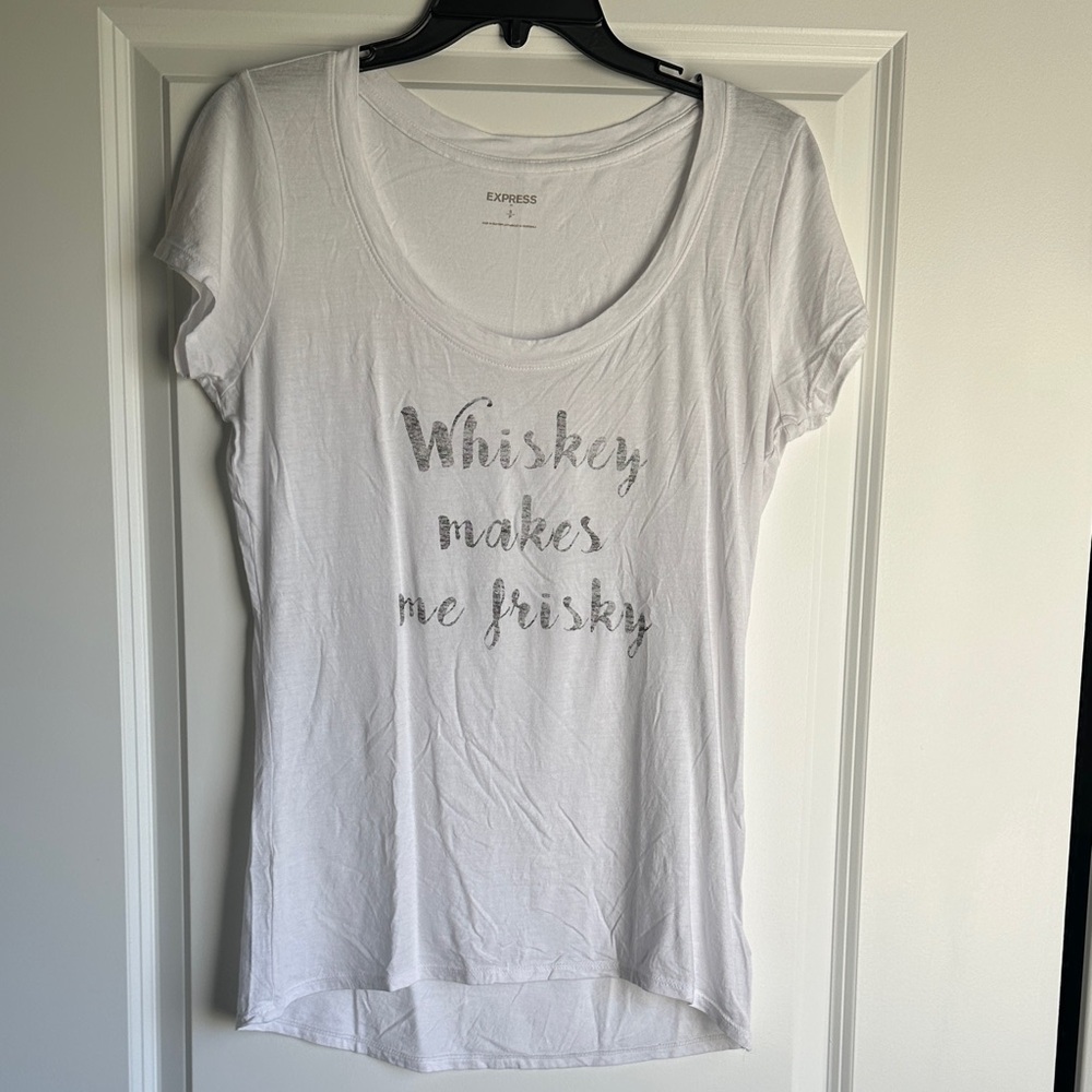 Small scoop neck t-shirt